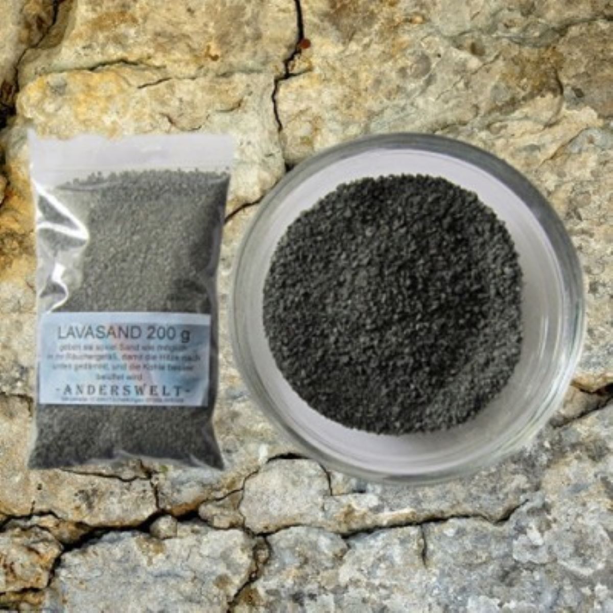 Sable noir sacré de l’île des Esprit des Dieux, pour les rituels de protection, d’ancrage et de purification