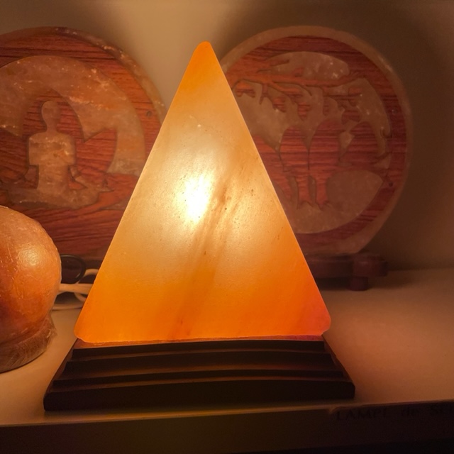 Lampe de sel pyramide – 2,350kg