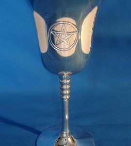 Calice pentacle coupe sacrée 16 cm boutique La Porte des Secrets