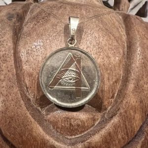 Amulette Oeil de la Providence et Tétragrammaton Boutique La Porte des Secrets