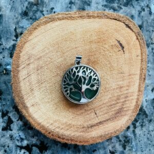 Pendentif Arbre de vie en Aventurine verte - Boutique de minéraux La Porte des Secrets
