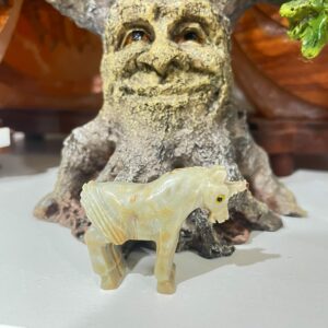 LICORNE en pierre Stéatite (pierre OLLAIRE ou SAPONITE du Pérou