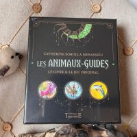 Les Animaux Guides coffret cartes et livre original - Boutique La Porte des Secrets