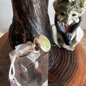 Bague Opale noble naturelle - Ethiopie-reflets rouge et vert, taille réglable - Boutique La Porte des Secrets