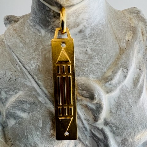 Barre Atlante Talisman pendentif plaqué or - Boutique La Porte des Secrets