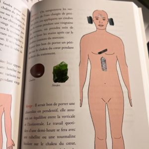 page parmi le livre des propriétés énergétiques des Pierres et Cristaux - Boutique La Porte des Secrets