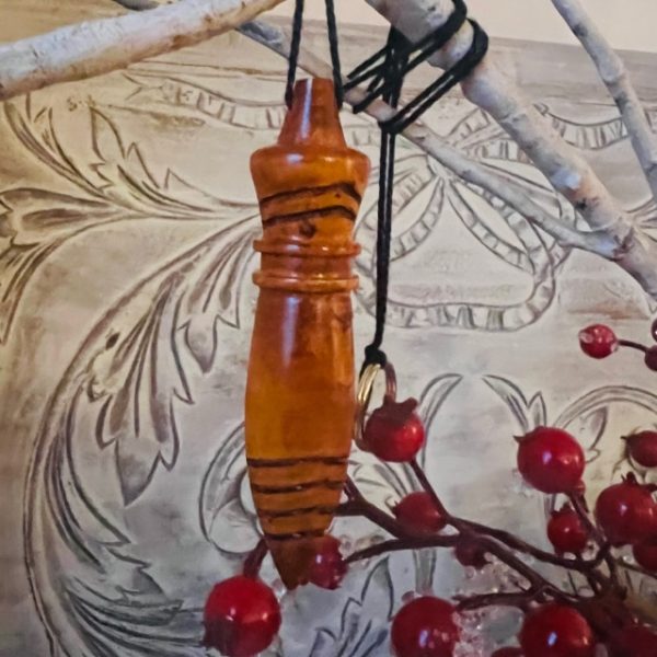 Pendule de Thot gravé en bois d'ébène vernis - Boutique La Porte des Secrets