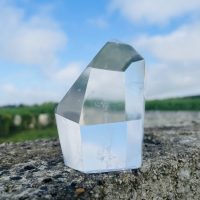 Pointe de Cristal de roche qualité extra - Boutique de lithothérapie La Porte des Secrets