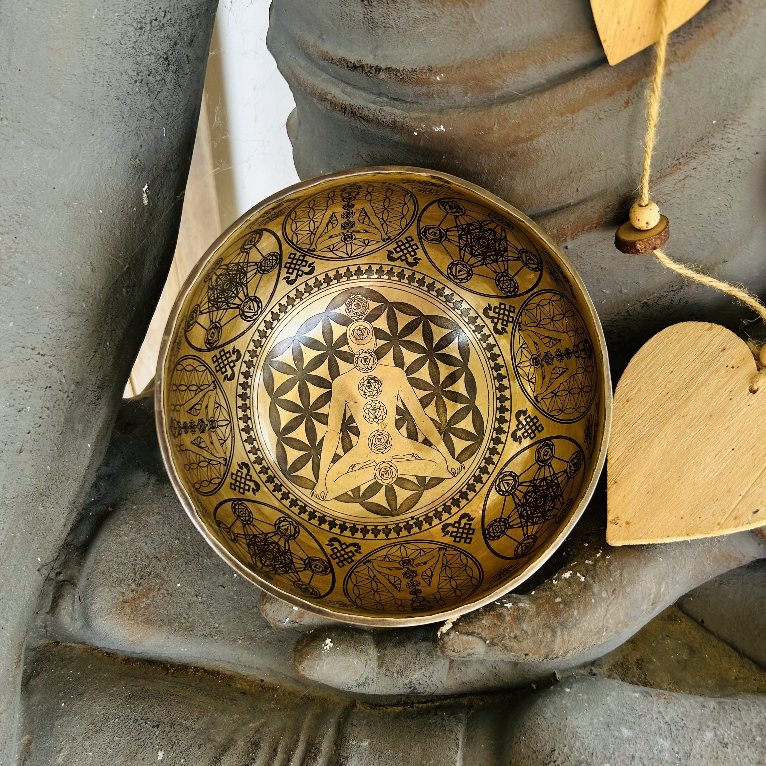 Bol chantant de guérison - Bouddha avec gravure tibétain 7 métaux