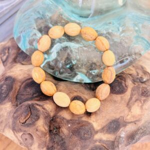 Bracelet en Palo Santo naturel (bois sacré et odorant) certifié AFNOR. Les perles de 8/9mm sont de forme ovales. Boutique ésotérique La Porte des Secrets