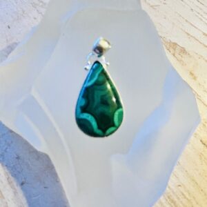 Malachite du Congo - Pendentif forme goute et argent 925 - Boutique La Porte des Secrets