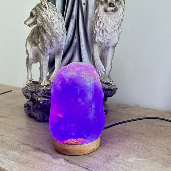 Lampe de sel rose brut 1 kg couleurs changeantes hauteur 13 cm avec prise USB - Boutique La Porte des Secrets