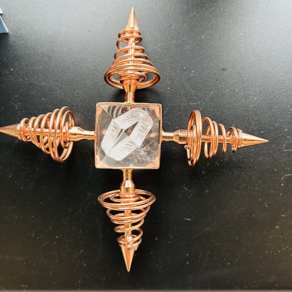 Générateur d'énergie spirale en cuivre et pyramide en cristal de roche 11 cm - Boutique La Porte des Secrets