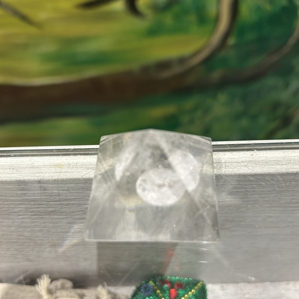 Pyramide Cristal de roche naturel Brésil 4 cm - Boutique La Porte des Secrets