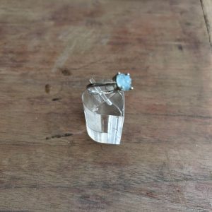 Bague ajustable aigue marine bleue AA brut boutique La Porte des Secrets