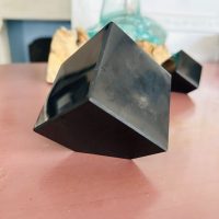 Cube Shungite de Russie (Carélie) - grand cube 6.5 cm - boutique La Porte des Secrets