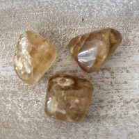 Citrine artisanale et naturelle - pierre roulée fait main très rare - boutique La Porte des Secrets