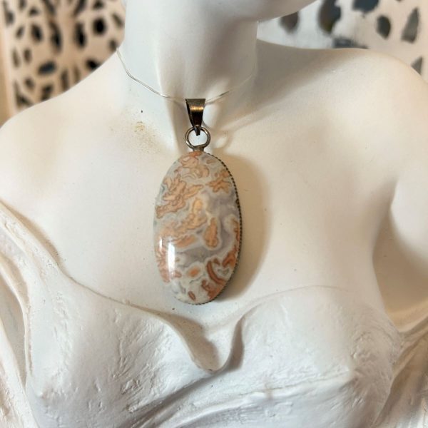 Rosetta naturelle du Mexique pendentif forme ovale - (variété d'agate) rare sur le marché des minéraux - Boutique minéraux du monde La Porte des Secrets