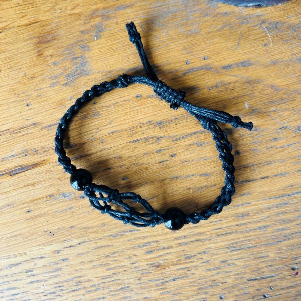 Bracelet pour minéraux tressé et réglable couleur noir - Boutique minéraux du monde La Porte des Secrets