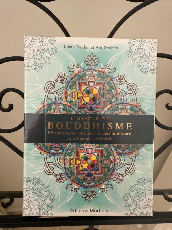 l'Oracle du Bouddhisme - 52 cartes pour atteinder la paix intérieure et le bonheur véritable . Crée par une nonne et un Lama tibétain Boutique ésotérique La Porte des Secrets