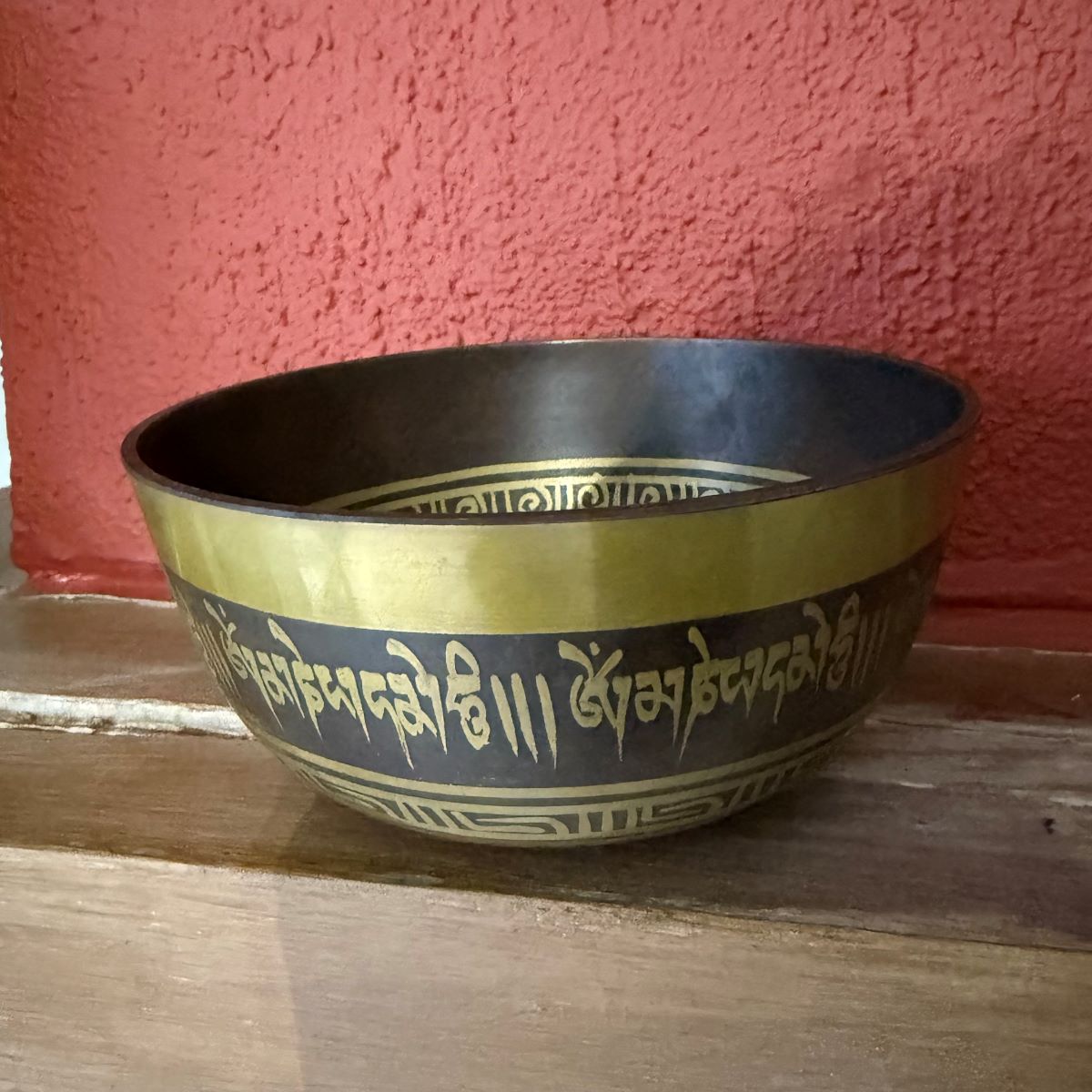 Bol médecine Tibétain traditionnel mantras gravé oeil de Bouddha, aspect mat 15 cm