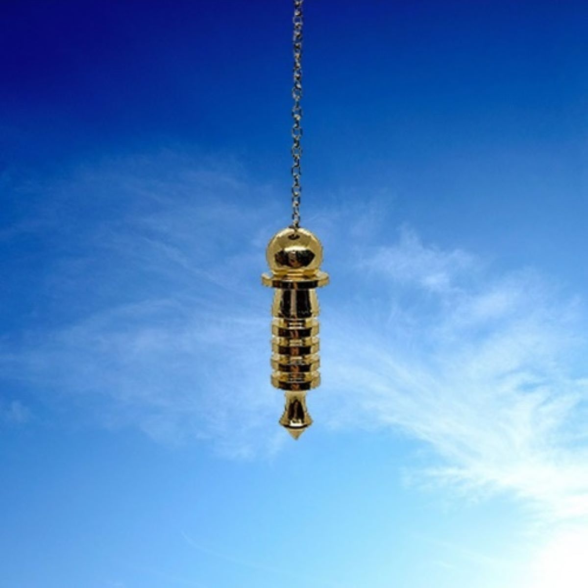 Pendule égyptien ISIS en cuivre plaqué or 5.5 cm – recommandé pour radiesthésie et télé-radiesthésie