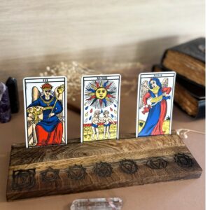 Porte-carte de Tarot en bois - Chakras. Boutique La Porte des Secrets