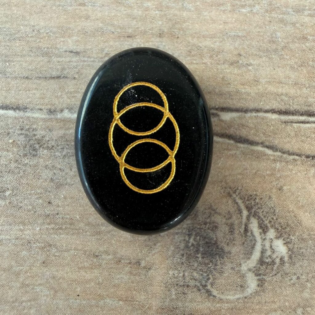 Rune sorcière en Obsidienne noire - Anneaux- Union, Séparation, Contrat, Association. Boutique La Porte des Secrets