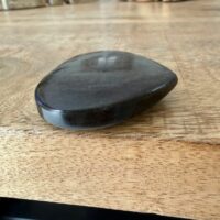 Cœur en Obsidienne Argenté Plat 4 cm , Mexique - Pierre Naturelle de Protection. Boutique La Porte des Secrets